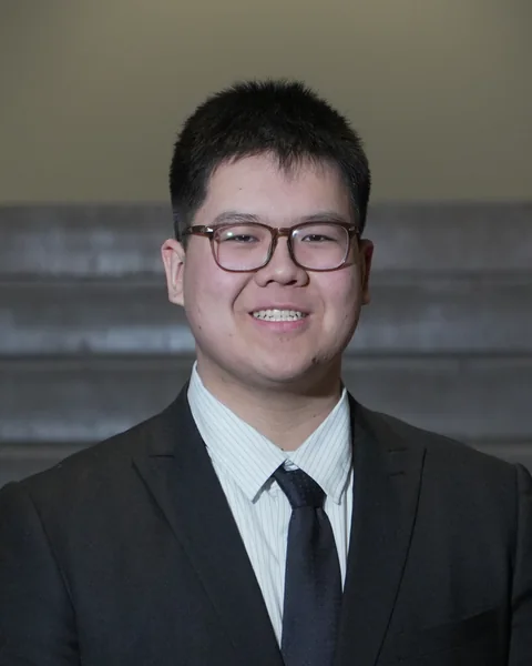 Portrait of Aaron Wang.