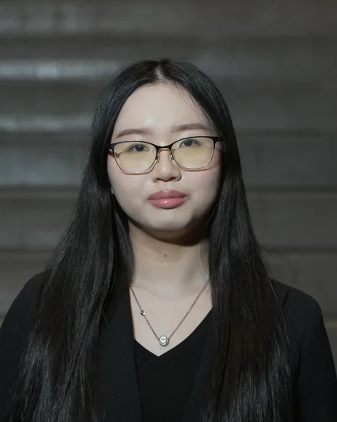 Portrait of Amanda Toki.