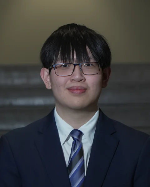 Portrait of Michael Yu.