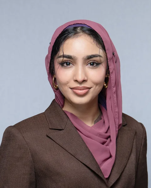 Portrait of Zaynab Shaffie.